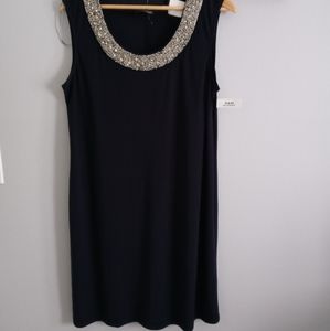 R&M Richards Dress size 14 color blue embellished in the neck  sleeveless  blue